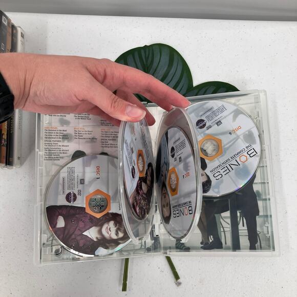 DVD Disc Bundle Bones 20th Century Fox TV Show Complete Seasons 1 2 3 4 5 6 Set - Picture 9 of 9